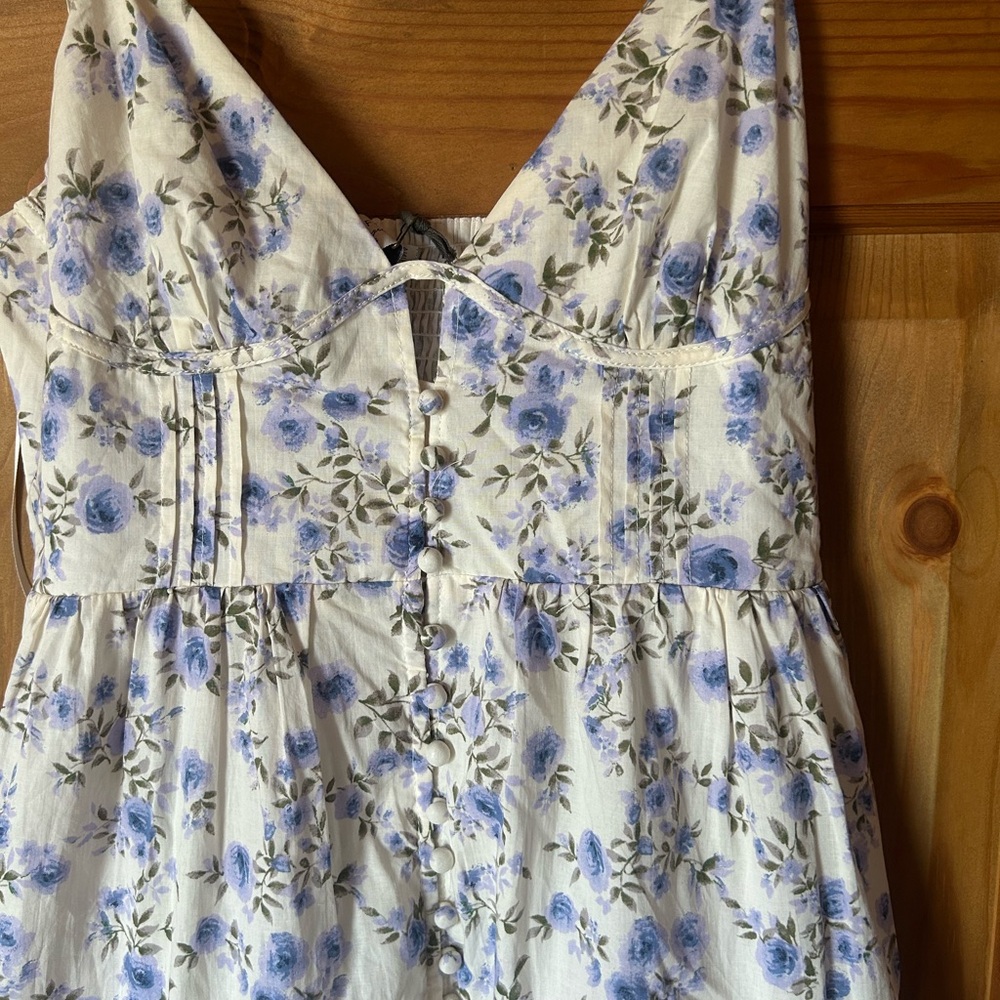 Floral Tiered Maxi Dress in Cream and Lavender - Picture 2 of 2